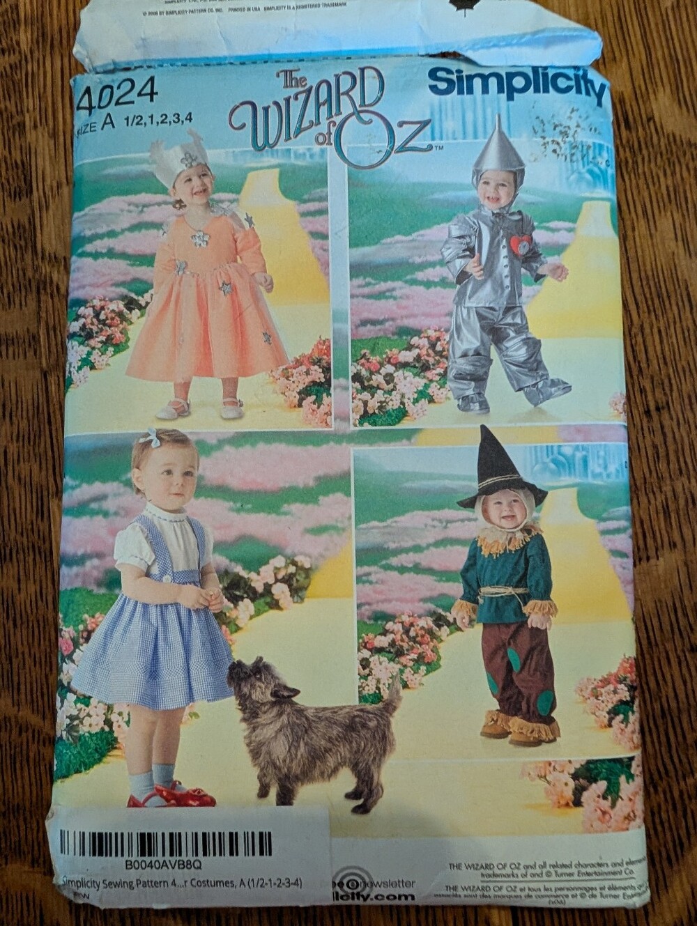 Simplicity The Wizard of Oz Vintage Costume Pattern 4024